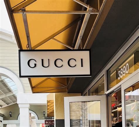 giglio gucci bambino|Outlet store: Gucci, Livermore Premium Outlets (Paragon Outlets .